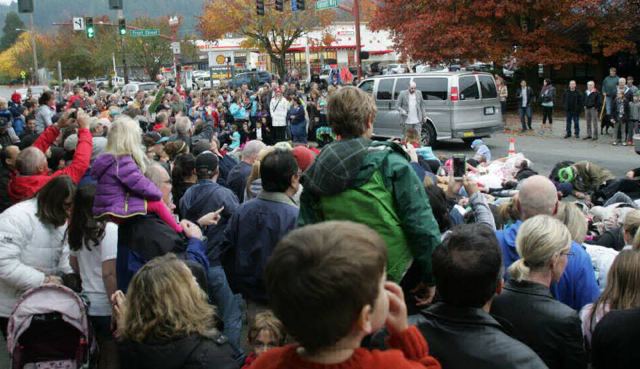 Issaquah Zombie Walk photo